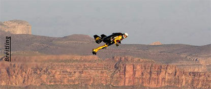 'JetMan' Flies Over Grand Canyon