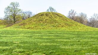 Mysterious Mounds / Cayce & Ancient America