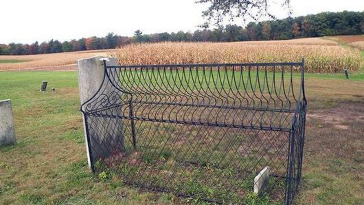 Hooded Grave Coast to Coast AM