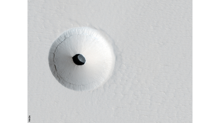 Hole in Mars Found