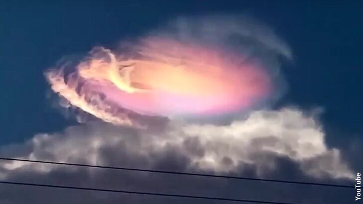 Breathtaking Cloud Filmed in Brazil