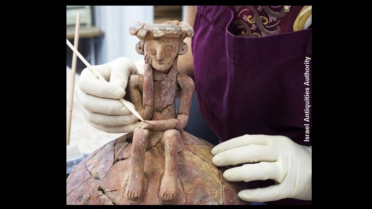 Ancient 'Thinker' Statue Discovered