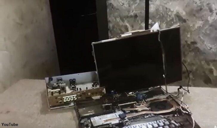 Video: Slovenian Man Unveils Homemade 'Time Machine'