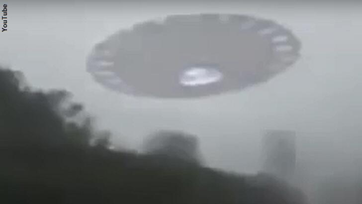 Watch: Massive Ufo Filmed In Kenya? 