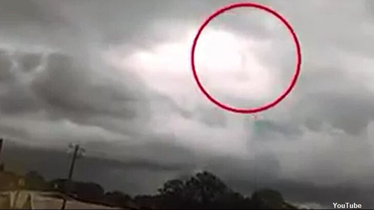 Video: Odd Anomaly Filmed 'Walking Among the Clouds'