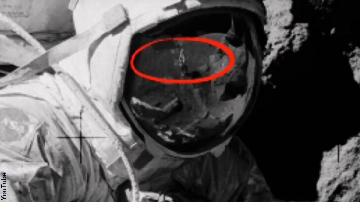 Stagehand Spotted in Apollo Photo?