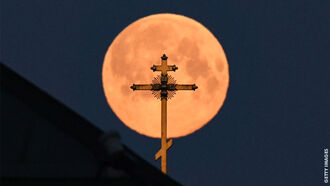 Photos: Super Pink Moon