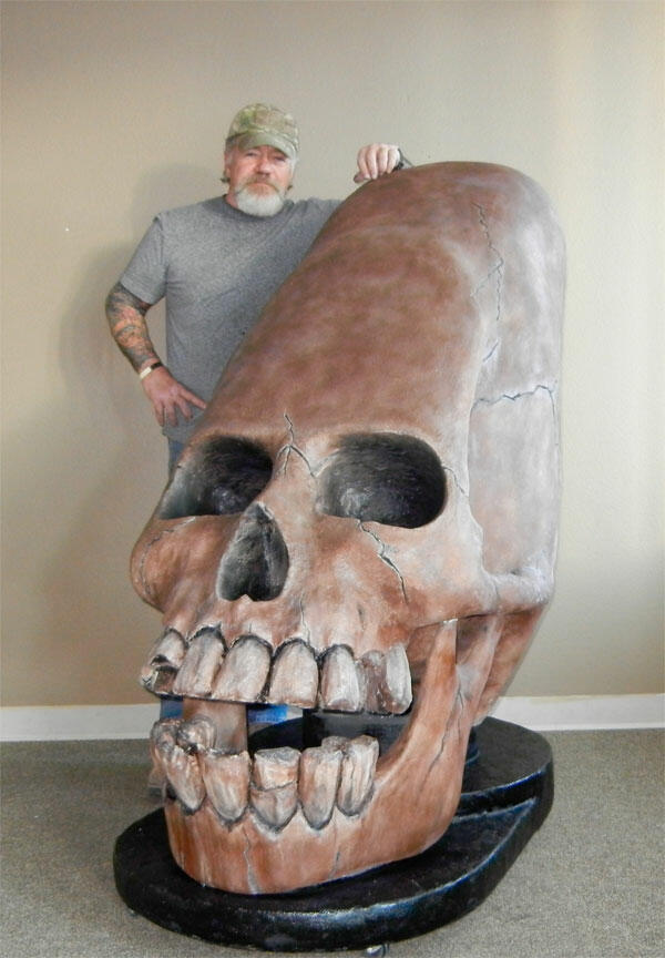 “Revealing the Astonishing Truth Behind the Worldwide Enigma of 12-Foot-Tall ‘Giant Strange Skulls”