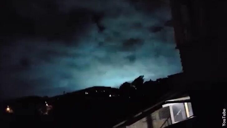 'Earthquake Lights' Illuminate New Zealand Sky