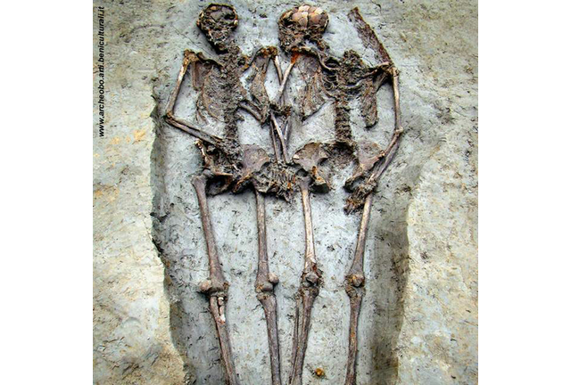 Couple Held Hands for 1,500 years