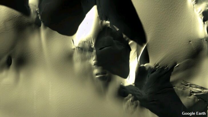 Anomaly Hunter Spots Massive 'Face' in Antarctica via Google Earth