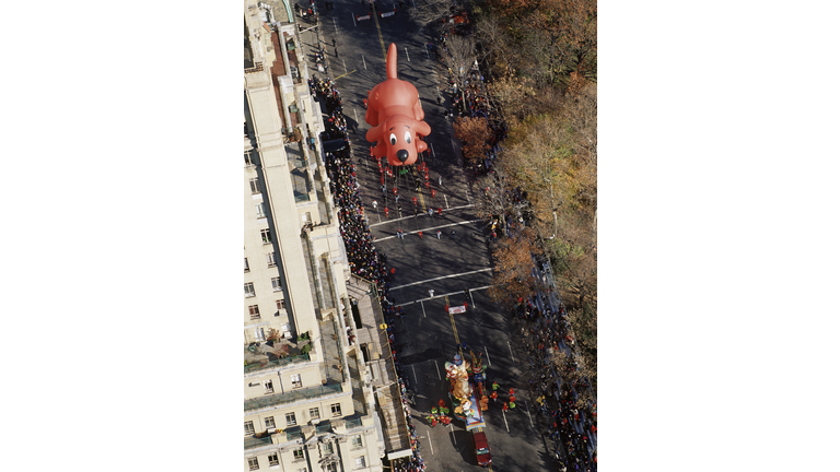 Clifford the Big Red Dog in Macy's Thanksgiving Day Parade