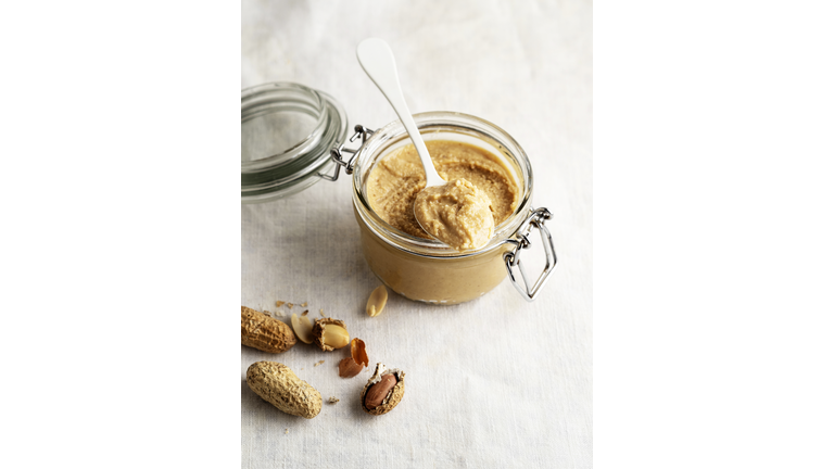 peanut butter,peanut,Jar of peanut butter