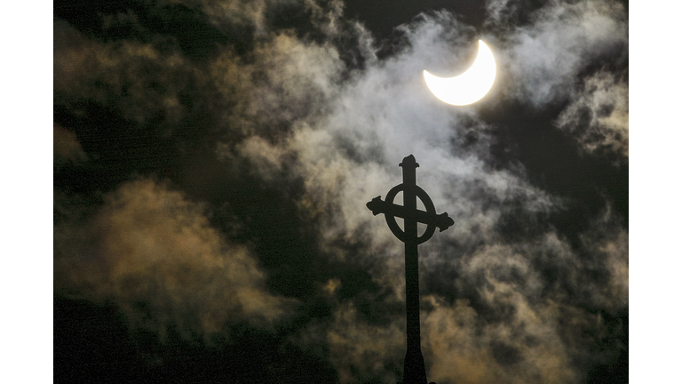 Astrology & the Eclipse / UFOs & Fallen Angels