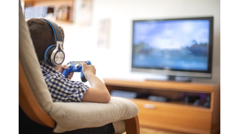 Playing on console with Videogames joystick