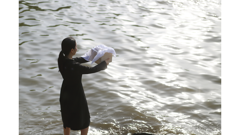 Unidentified flying object, illustration