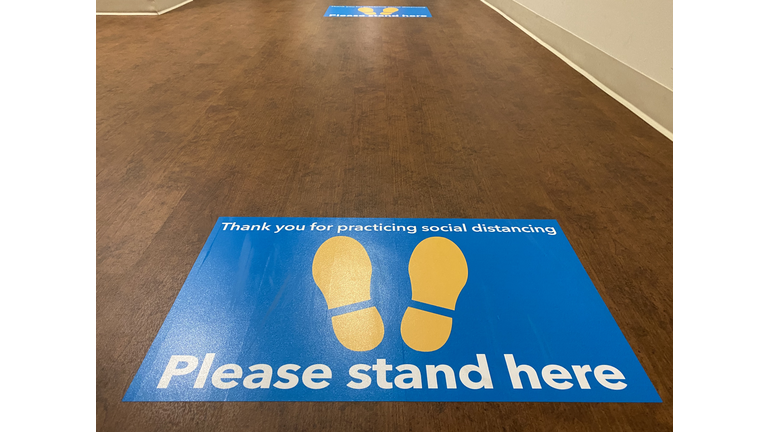 Please Stand Here