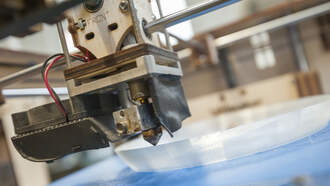 DDG: Teacher Surprises Student By Secretly Building Him 3D-Printed Hand