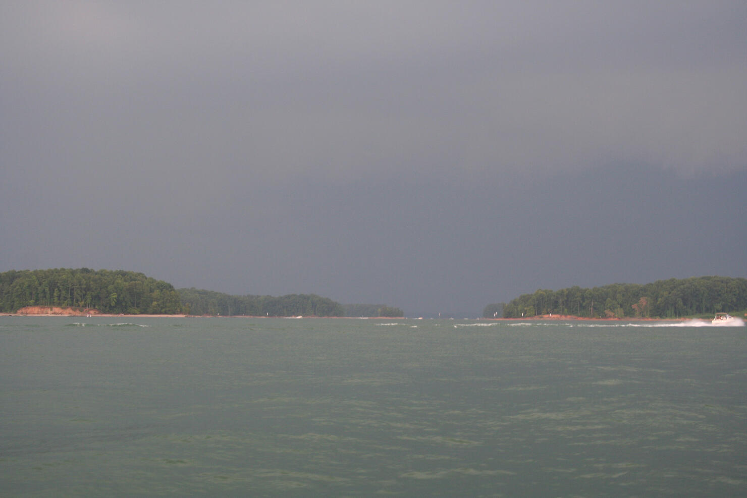 Storms coming Lake Lanier px