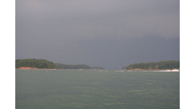 Storms coming Lake Lanier px