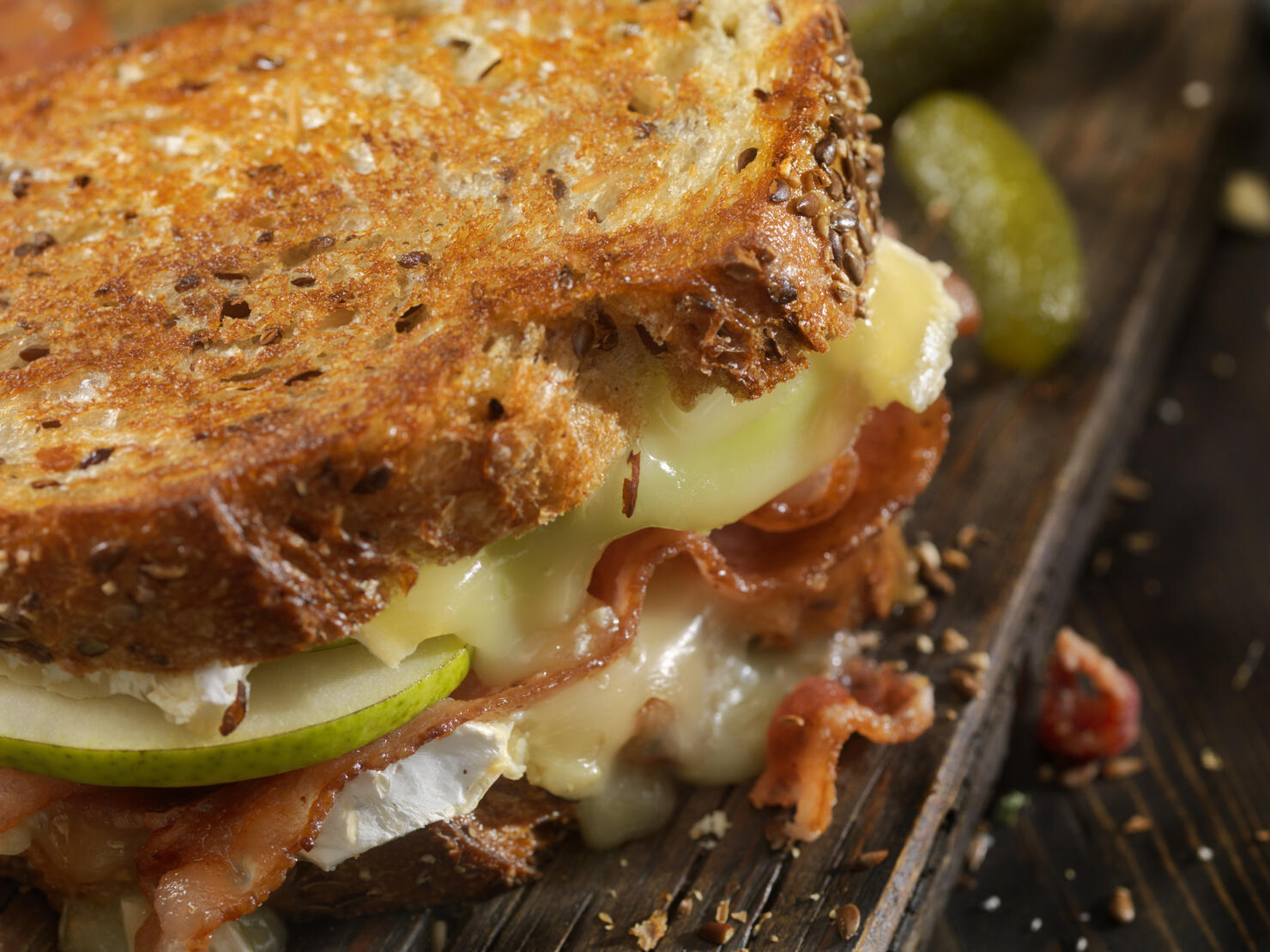 Grilled Cheese Sandwich with Bacon, Brie and Pear