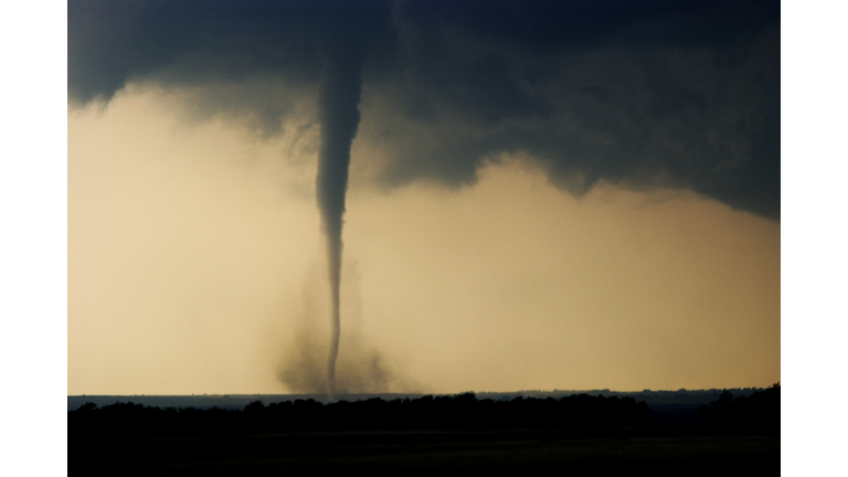 Tornado rips across Oklahoma