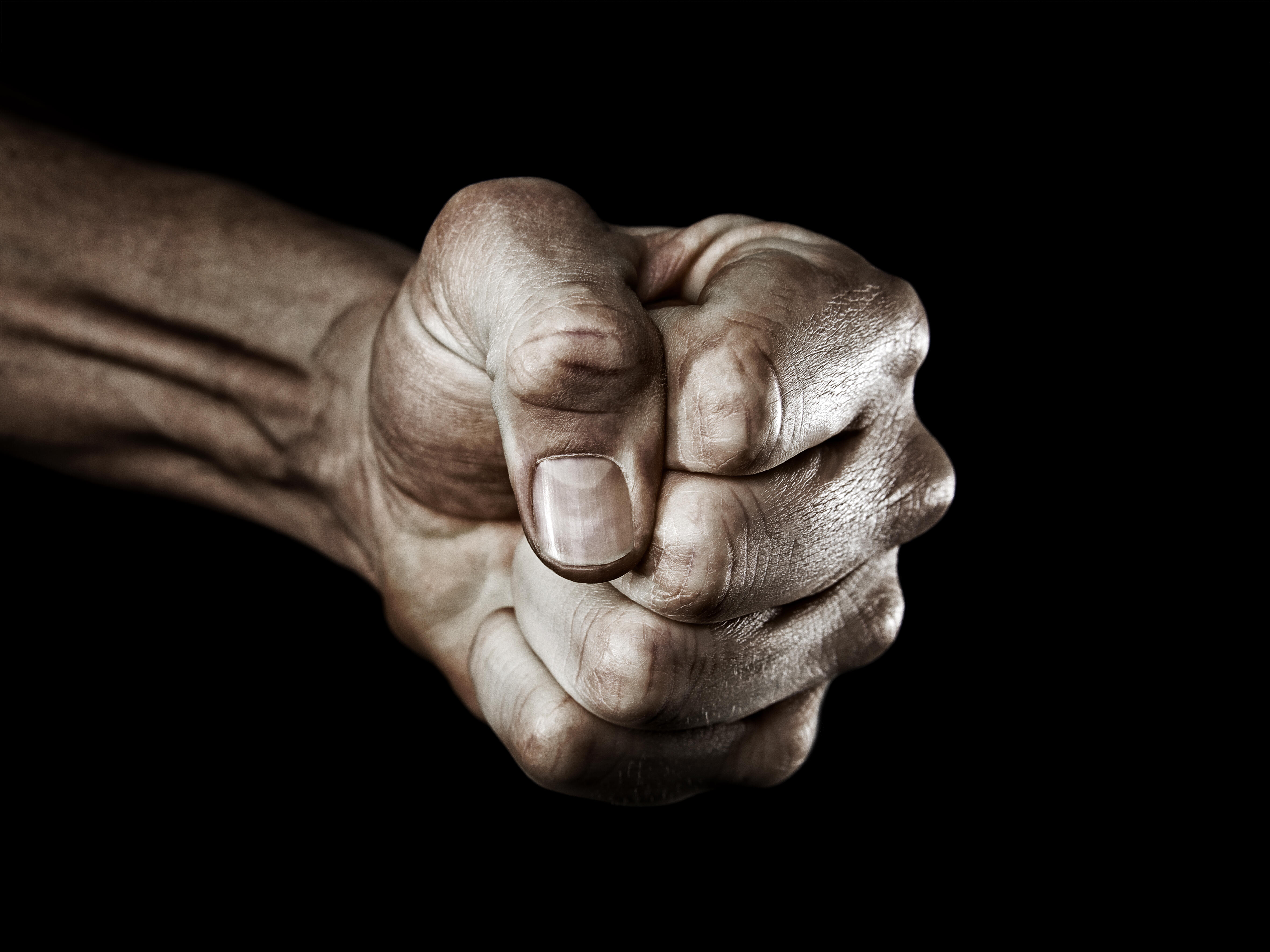 эстетика плохого настроения. философские высказывания. мысли сжимают. мысли сжимают. любовь грусть.