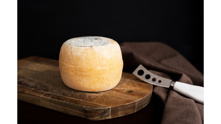 Artisanal wheel of cheese