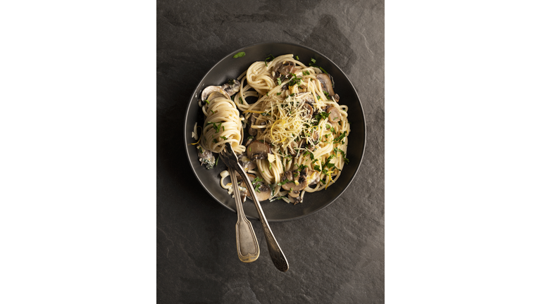 Creamy spaghetti  with mushroom,Creamy pasta with mushroom,spaghetti pasta and mushroom,