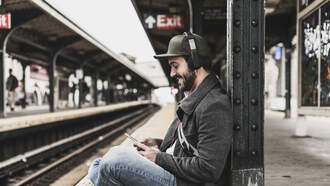 Metrolink Is Offering A $10 Holiday Pass To Help Avoid Thanksgiving Traffic