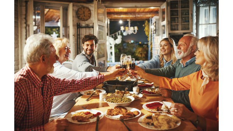 Family having Thanksgiving dinner.