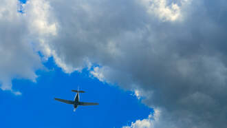 Avioneta cae en un super mercado en Temixco, Morelos