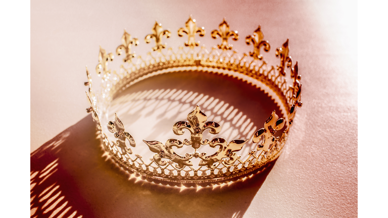 High angle view of crown and shadow