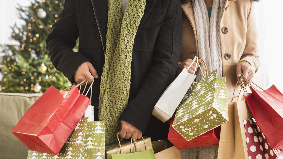 The Holiday Shopping Season Is Starting Already For Some Americans | 100.7 WMMS