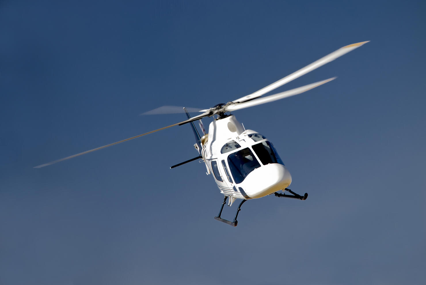 High-banking helicopter