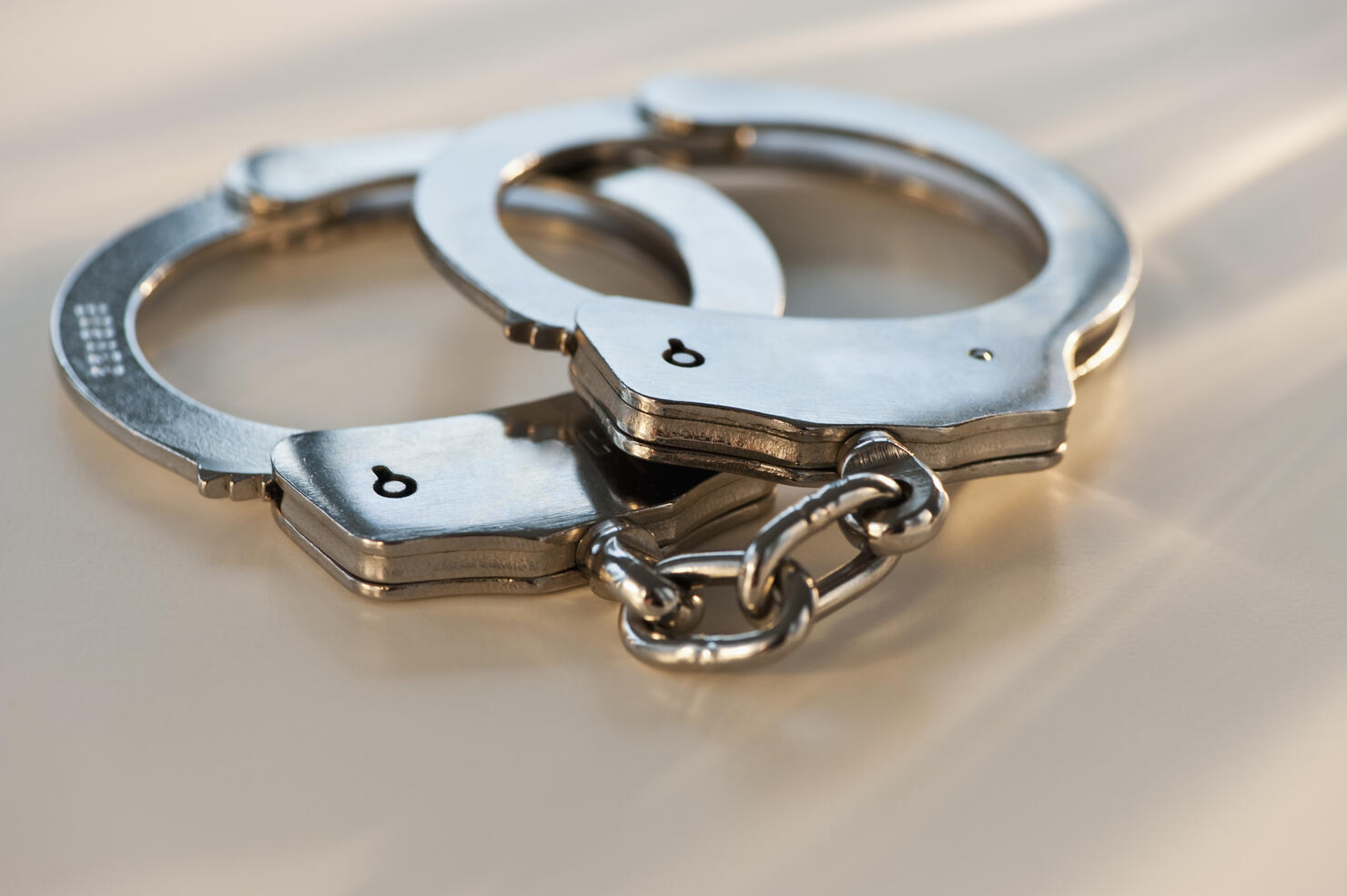 Hand cuffs