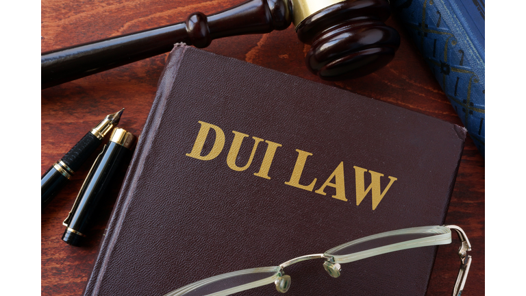 DUI Law title on a book and gavel.