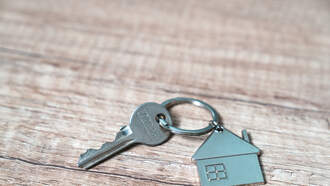 Man Builds The World's Smallest House At Less Than 20-Square-Feet - JB 