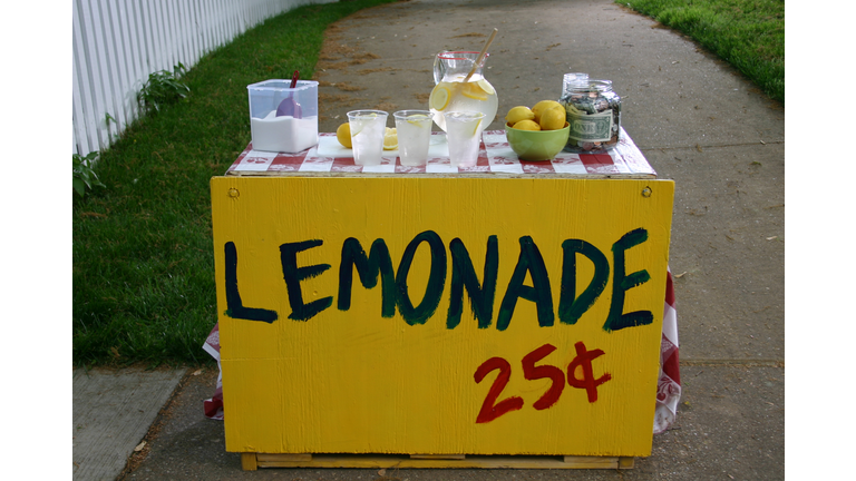 A lemonade stand for 25 cents a cup
