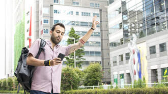 Una conductora de Uber tiene como cliente a su novio que andaba con otra