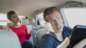 Clown: Lady Uses Uber As GetAway Car! Shots Fired!!