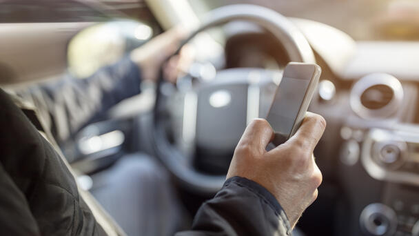 Bill Would Strengthen State's Distracted Driving Laws