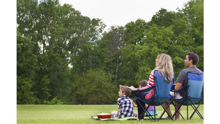 outdoor movie night as a family