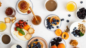 Brunch At A Theme Park!?