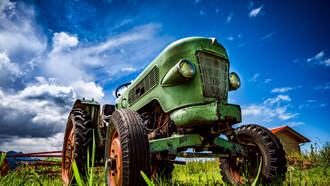 Ukrainian Farmer Steals Russian Tank
