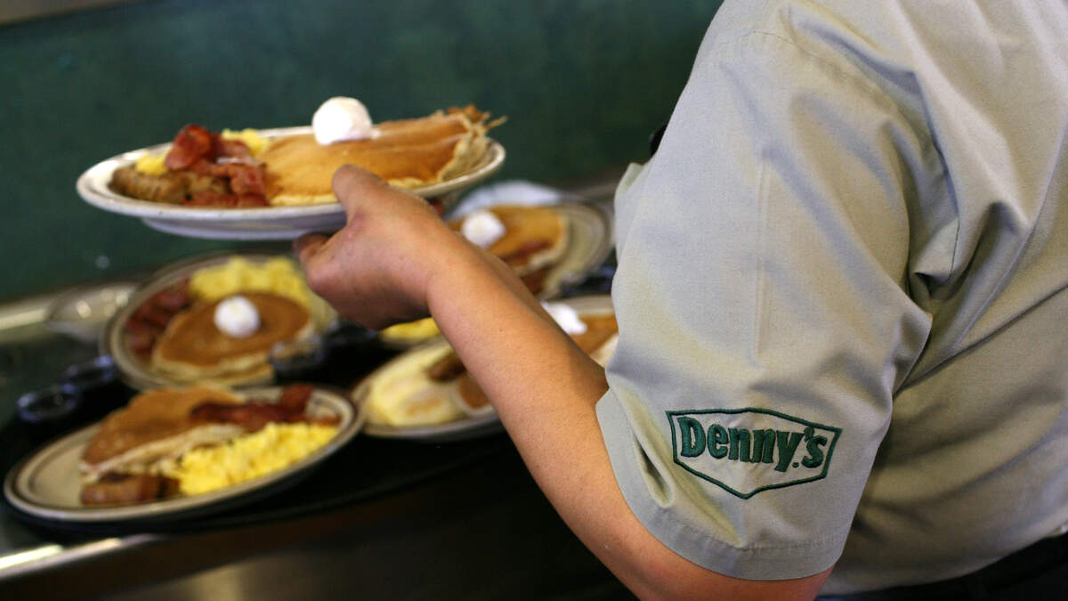 Major chain and Denny's rival shuts store forever in just days as