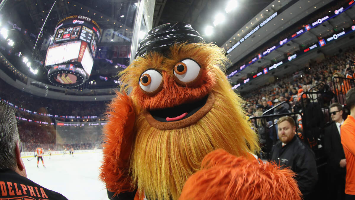 Gritty Meets the Phanatic, DID WE JUST BECOME BEST FRIENDS?! Gritty and  the Phanatic finally meet, and we can already tell this is gonna be a  friendship of epic proportions.