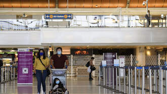 Here's What You Need to Know About Traveling During the Holidays