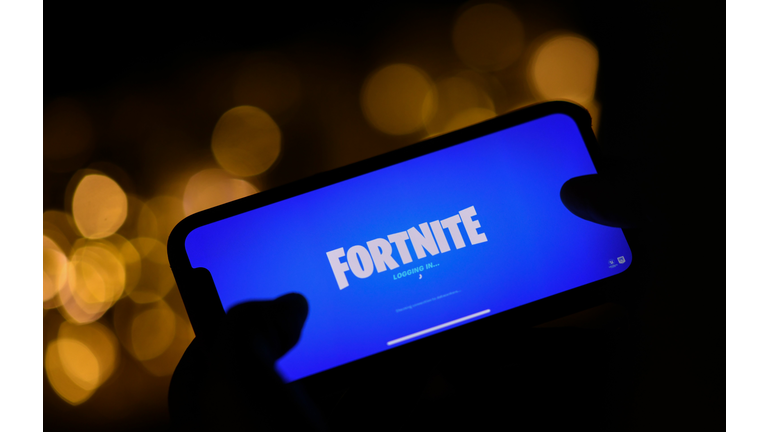 US-IT-LIFESTYLE-GAMES-COURT-APPLE-FORTNITE