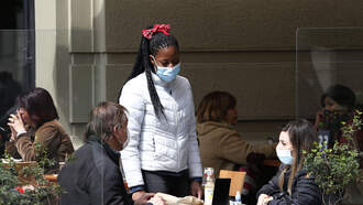 Restaurant Employee Stuns TikTok With Video Of Behind The Scenes Industry